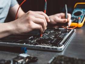  The Importance of Professional Laptop and Desktop Repairs for Business Continuity